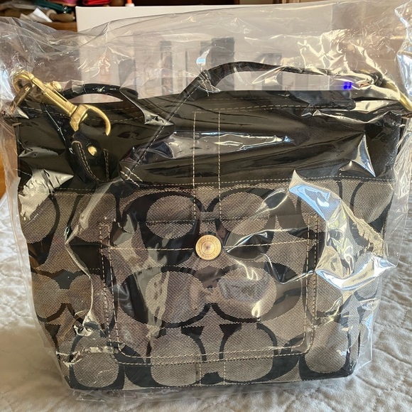 Coach Handbags - Coach Shoulder Purse Vintage Black Gray Gold Canvas Leather Jacquard. 9”x13”